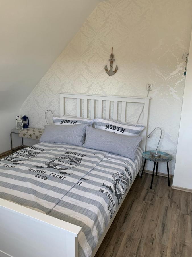 Ferienwohnung Mit Garten In Koeln Exterior photo