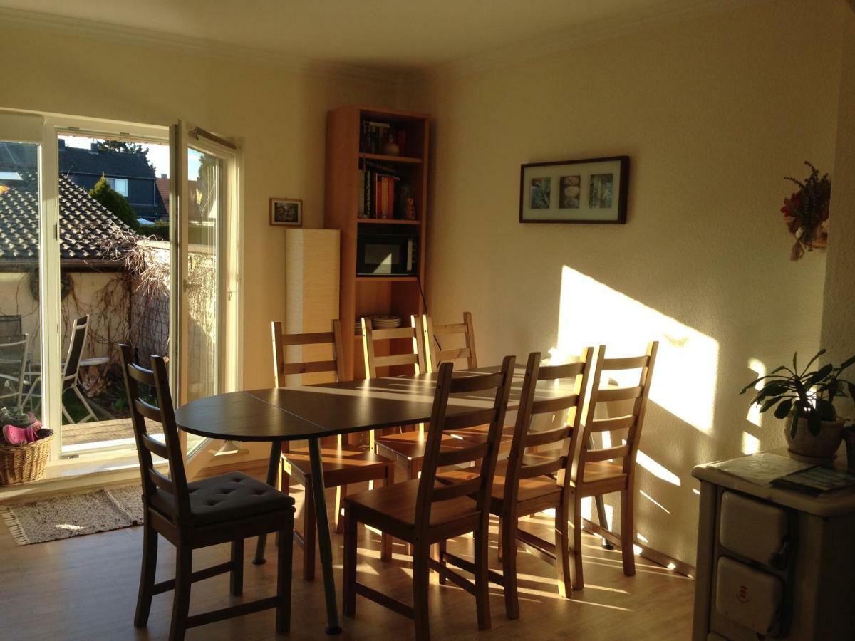 Ferienwohnung Mit Garten In Koeln Exterior photo